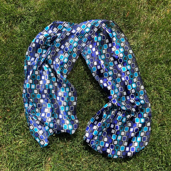 Scarf - Picture 1 of 1
